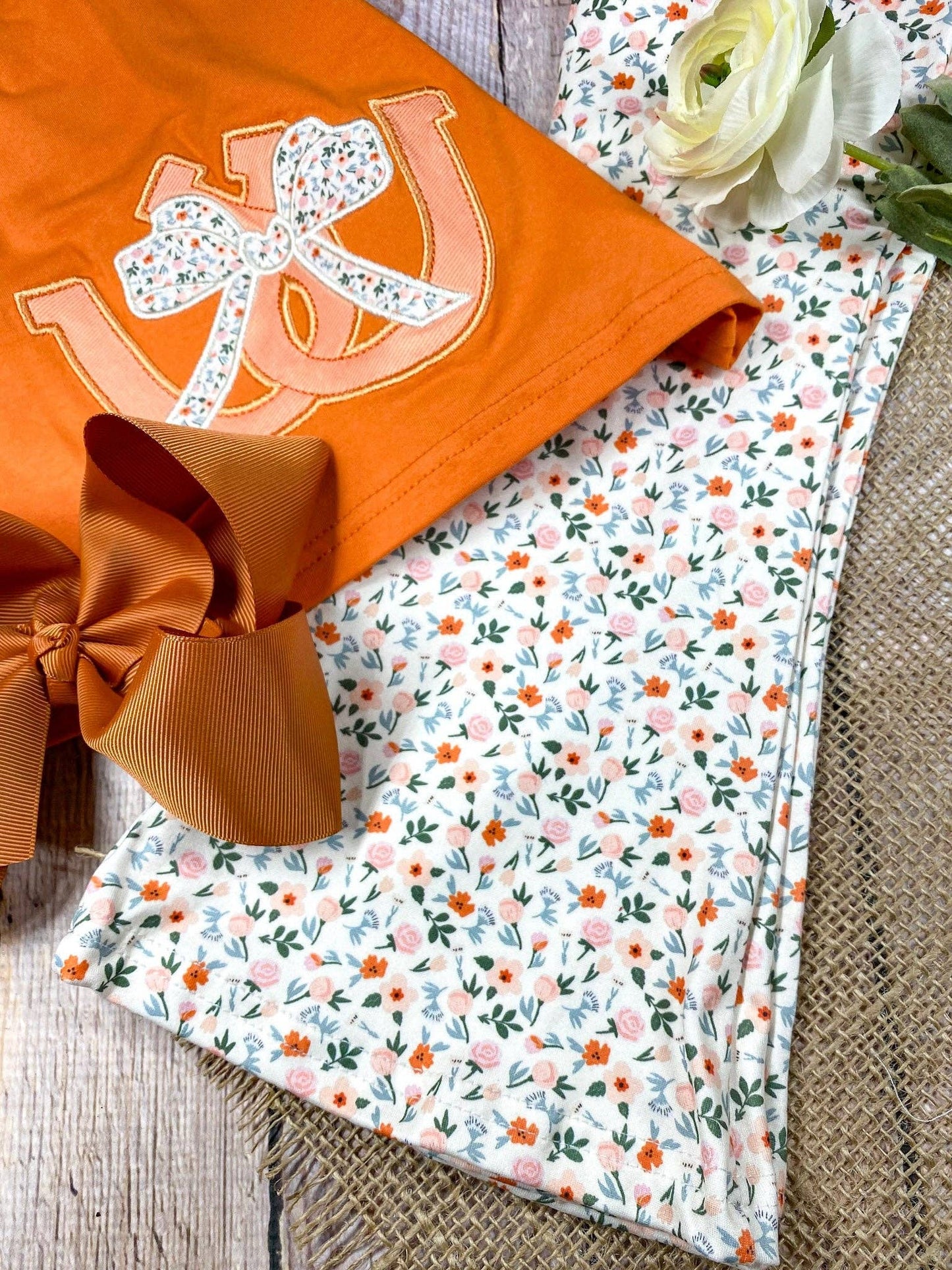 Autumn Horseshoe Blossom Flare Set